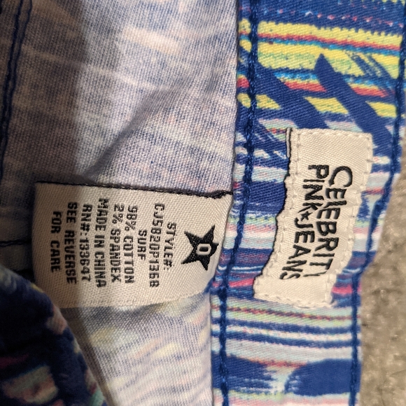 Celebrity pink printed skinny jeans size 0 - Picture 9 of 12